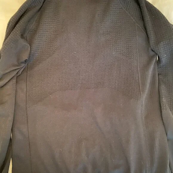 Lululemon Men's Black Zip Sweater - Mock turtleneck - Medium - Picture 5 of 7
